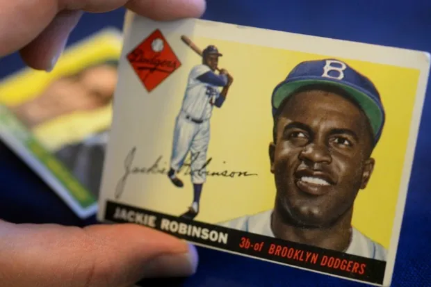 Baseball players who smiled on their photos lived longer than those who didn’t (© Craig F. Walker / The Denver Post)